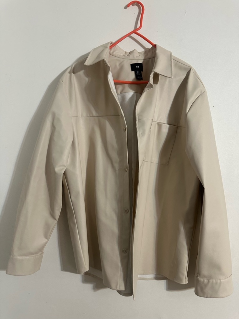 H&M Men’s Beige Faux-Leather Shirt Jacket